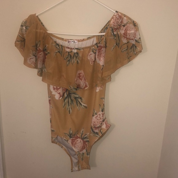 Off-the-shoulder Floral Bodysuit - Picture 1 of 3